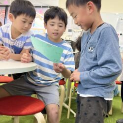 自然と広がる思いやりの輪　〜1年生と上級生がつくる日常〜