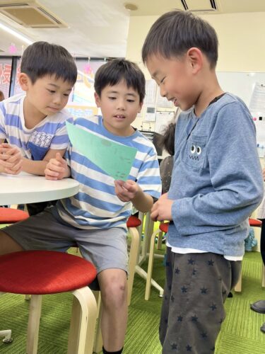 自然と広がる思いやりの輪　〜1年生と上級生がつくる日常〜